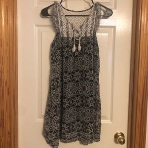 Xhilaration black and white flower print dress